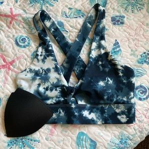 Fabletics Bundle, 2 bras, 1 legging